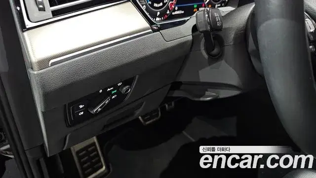 Volkswagen Arteon 2019 — Şəkil 11/39