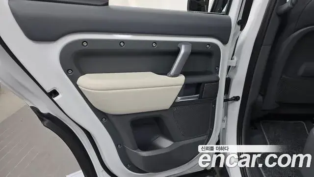 Land Rover Defender 2024 — Şəkil 19/31