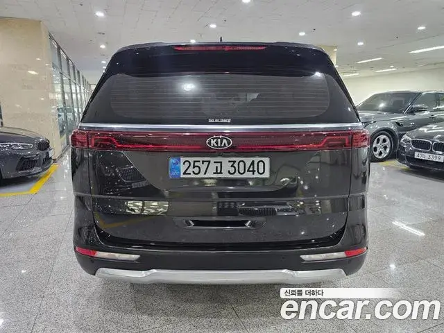 Kia Carnival 2020 — Фото 3/20