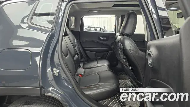 Jeep Compass 2018 — Şəkil 7/20