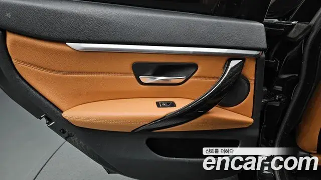 BMW 4 Series 2019 — Photo 11/33