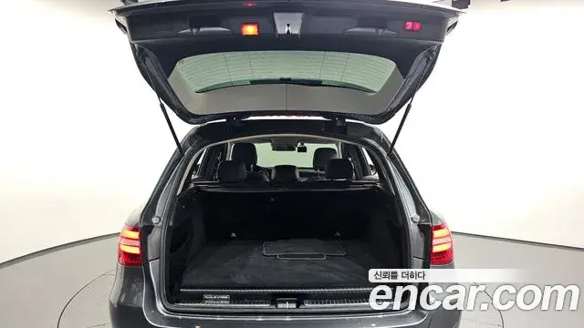 Mercedes-Benz GLC-Class 2018 — Фото 17/20