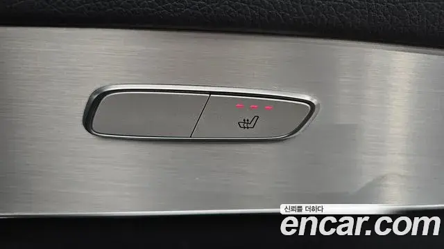 Mercedes-Benz GLC-Class 2018 — Şəkil 14/34