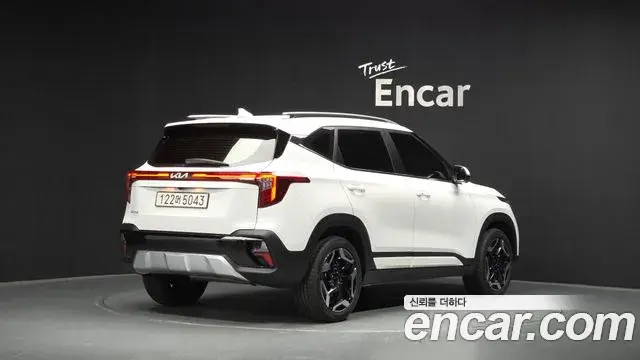 Kia Seltos 2025 — Photo 8/34
