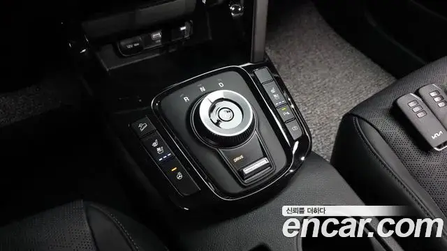 Kia Seltos 2025 — Photo 12/34