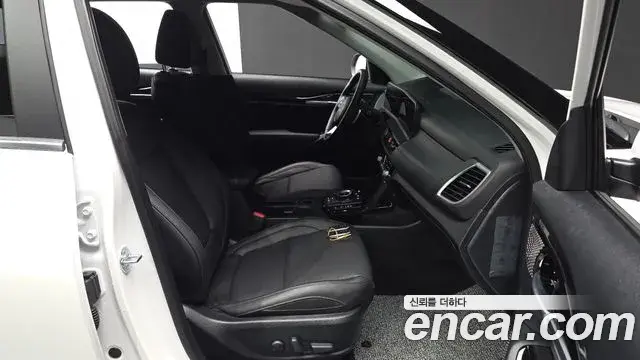 Kia Seltos 2025 — Photo 9/34
