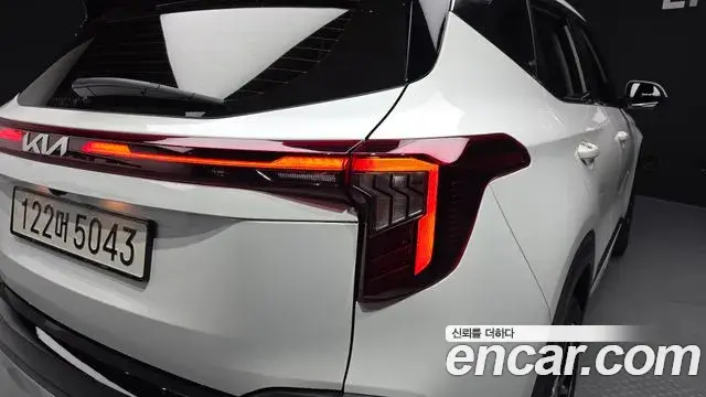 Kia Seltos 2025 — Photo 25/34