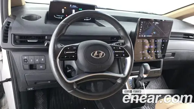 Hyundai Staria 2023 — Фото 12/20