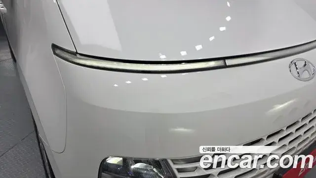 Hyundai Staria 2023 — Şəkil 11/31