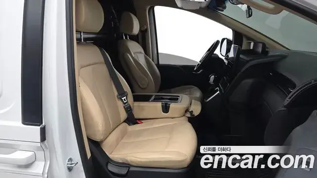 Hyundai Staria 2023 — Şəkil 21/31