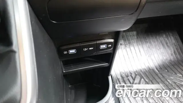 Hyundai Staria 2023 — Şəkil 6/31