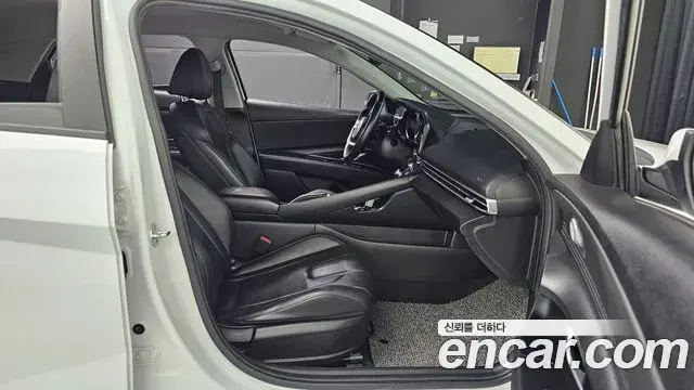 Hyundai Avante 2020 — Фото 12/20