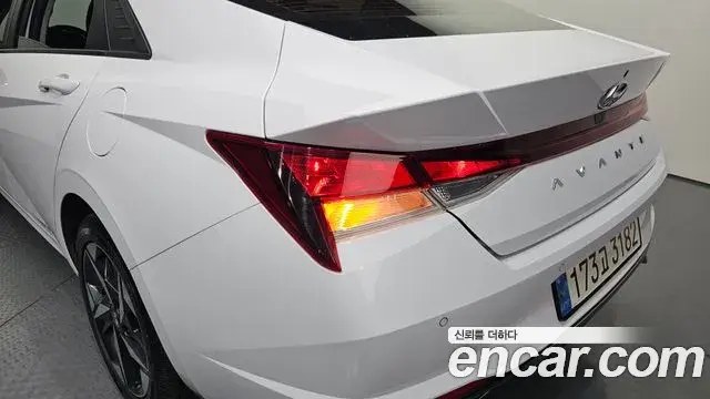Hyundai The New Avante Hybrid 2020 — Şəkil 13/30