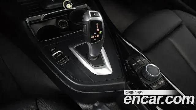 BMW 1 Series 2018 — Фото 9/20