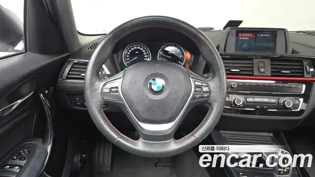 BMW 1 Series 2018 — Фото 13/20