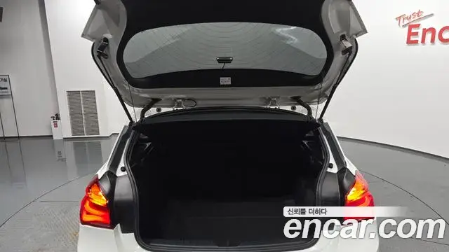 BMW 1 Series 2018 — Фото 20/20