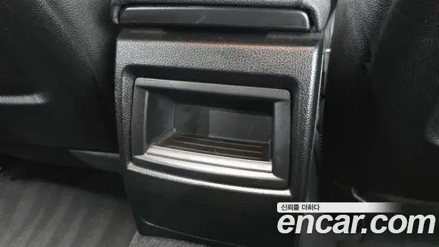 BMW 1 Series 2018 — Şəkil 18/32