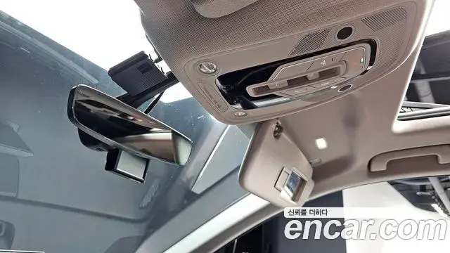 Audi Q7 2019 — ფოტო 5/30