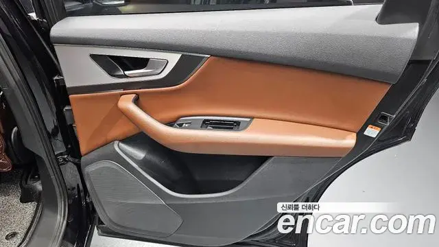 Audi Q7 2019 — ფოტო 11/30