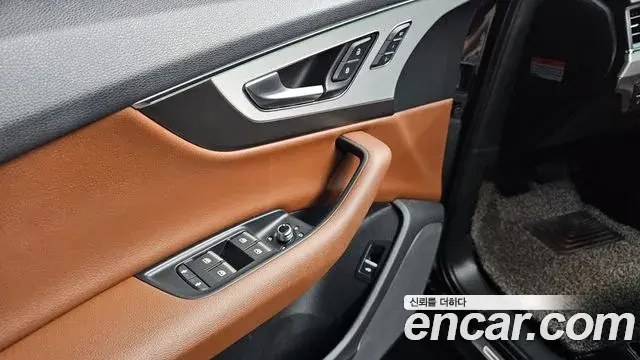 Audi Q7 2019 — ფოტო 30/30