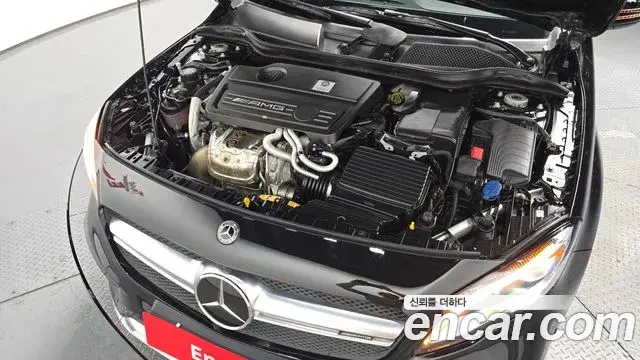 Mercedes-Benz GLA-Class 2018 — Şəkil 22/32
