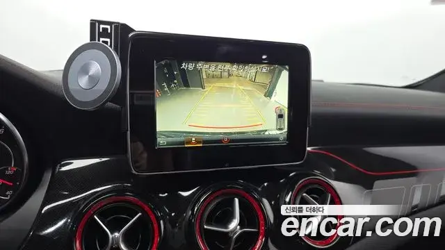 Mercedes-Benz GLA-Class 2018 — Şəkil 3/32