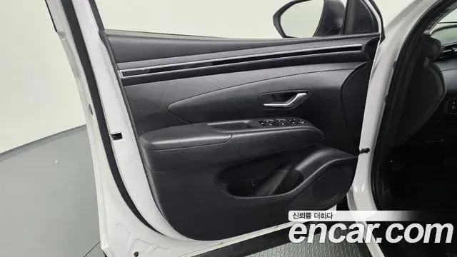 Hyundai Tucson Hybrid 2022 — Şəkil 32/35