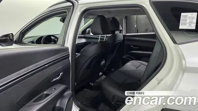 Hyundai Tucson Hybrid 2022 — Şəkil 16/35