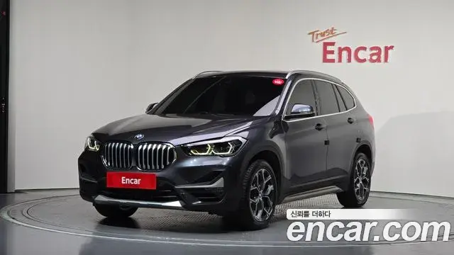 BMW X1 2022 — Photo 16/31