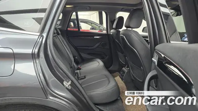 BMW X1 2022 — Photo 24/31