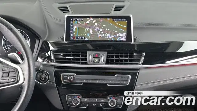 BMW X1 2022 — Photo 23/31