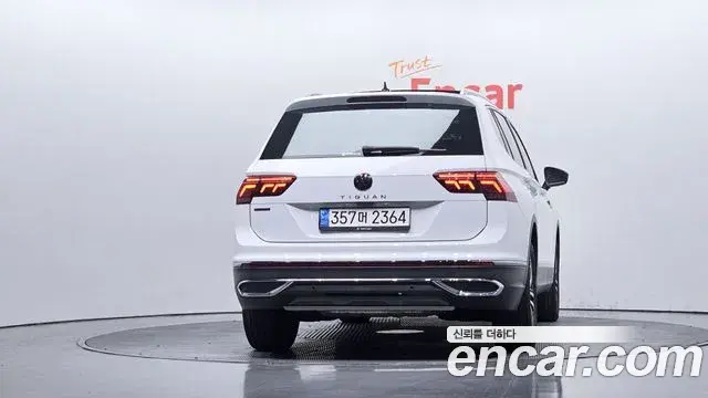 Volkswagen Tiguan Allspace 2022 — ფოტო 4/20