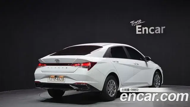 Hyundai Avante 2021 — Фото 2/20