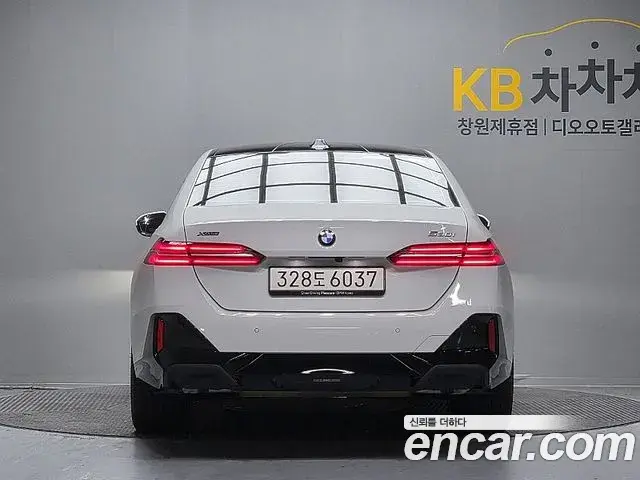 BMW 5 Series 2025 — Şəkil 1/20
