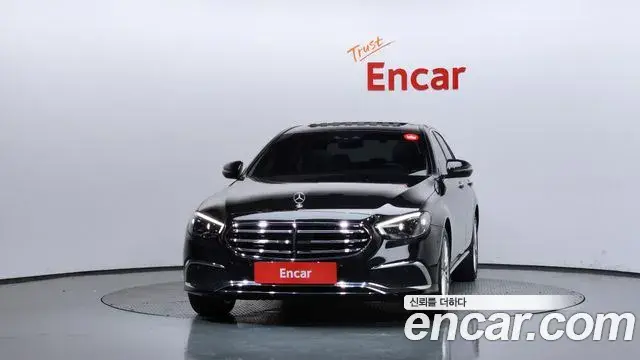 Mercedes-Benz E-Class 2021 — Şəkil 28/37