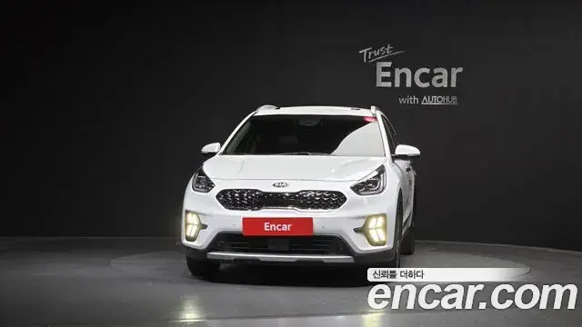 Kia Niro 2020 — Фото 3/20