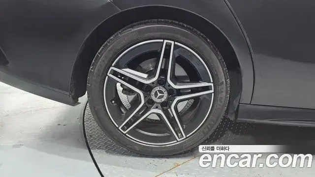 Mercedes-Benz CLA-Class 2020 — Şəkil 9/27