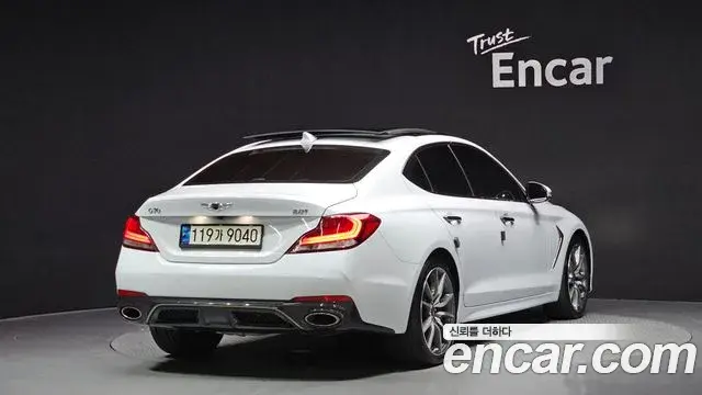 Genesis G70 2018 — Photo 21/31