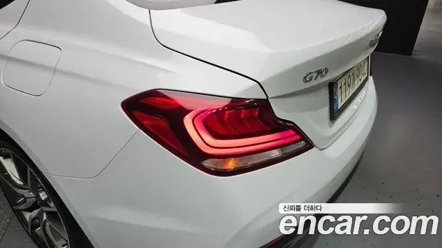 Genesis G70 2018 — Photo 25/31
