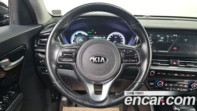 Kia Niro 2019 — ფოტო 6/20