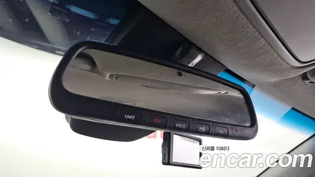 Kia Niro 2019 — ფოტო 18/20