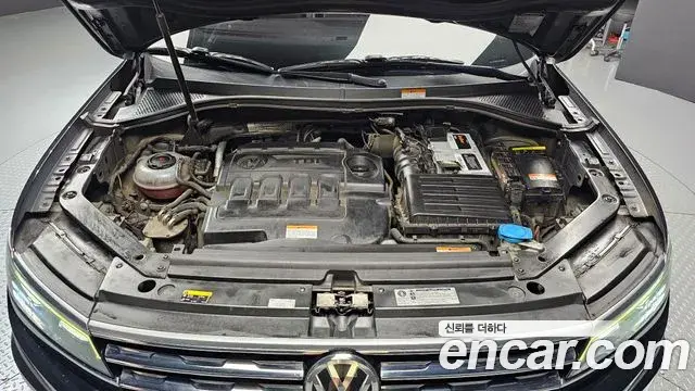 Volkswagen Tiguan 2018 — Şəkil 6/20
