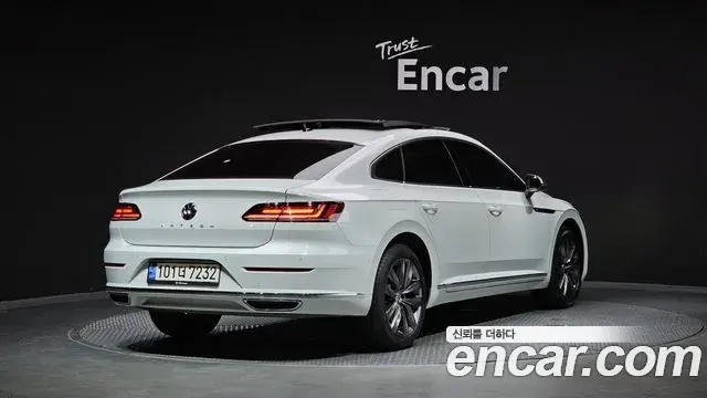 Volkswagen Arteon 2020 — Şəkil 22/32
