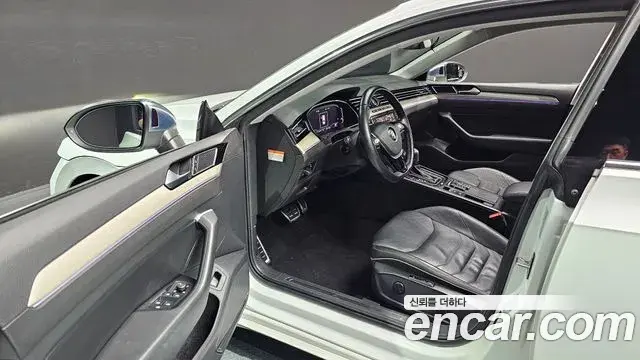 Volkswagen Arteon 2020 — Şəkil 21/32