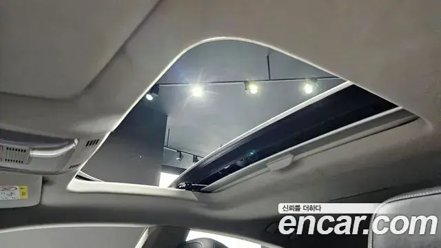 Volkswagen Arteon 2020 — Şəkil 28/32