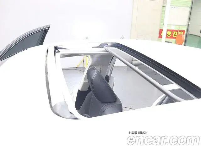 Lexus ES300h 2022 — ფოტო 16/20
