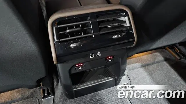 BMW 5 Series 2025 — Şəkil 15/34