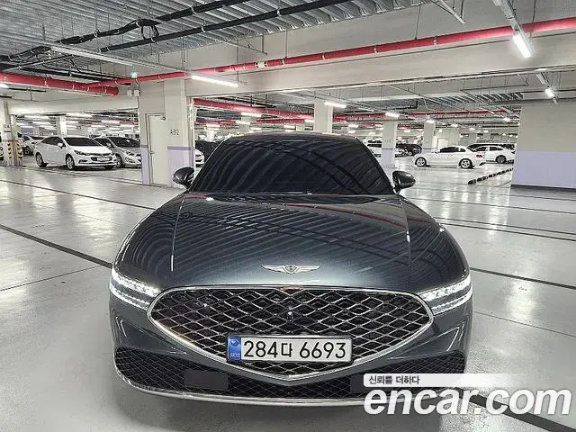 Genesis G90 2022 — Photo 18/20