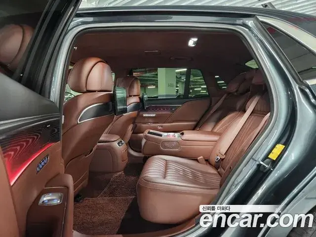 Genesis G90 2022 — Photo 6/20