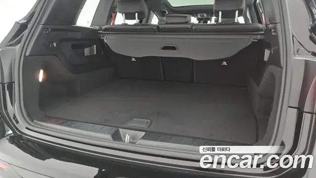 Mercedes-Benz GLB-Class 2025 — Фото 10/17